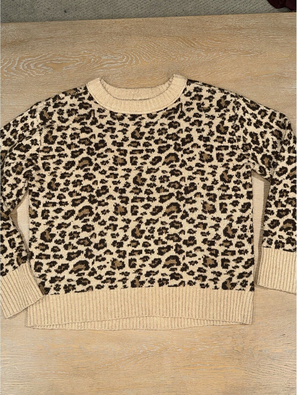 American Eagle Sweater Women's  XS Tan Leopard Print Crewneck Knit